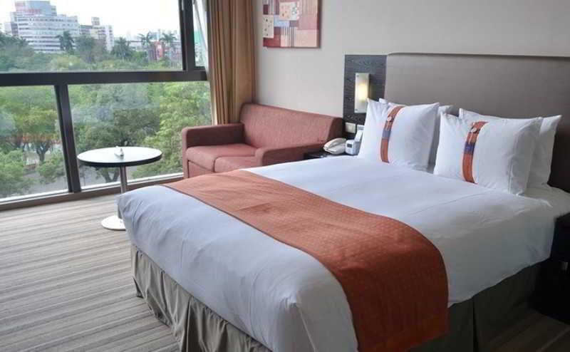 Holiday Inn Express Taichung Park, An Ihg Hotel Extérieur photo